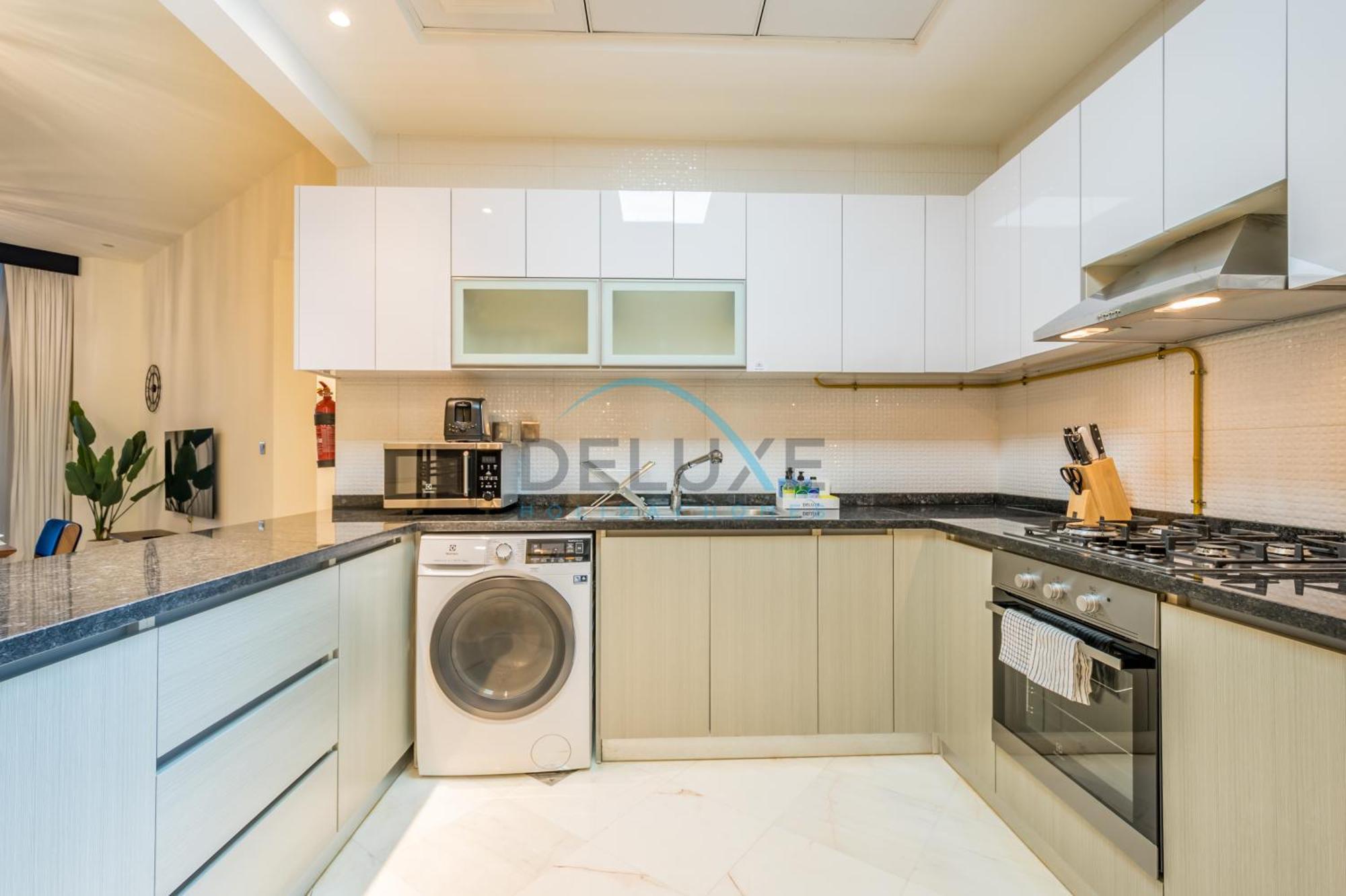 Upscale 3br In Bayz Tower, Business Bay By Deluxe Homes Apartment Dubai