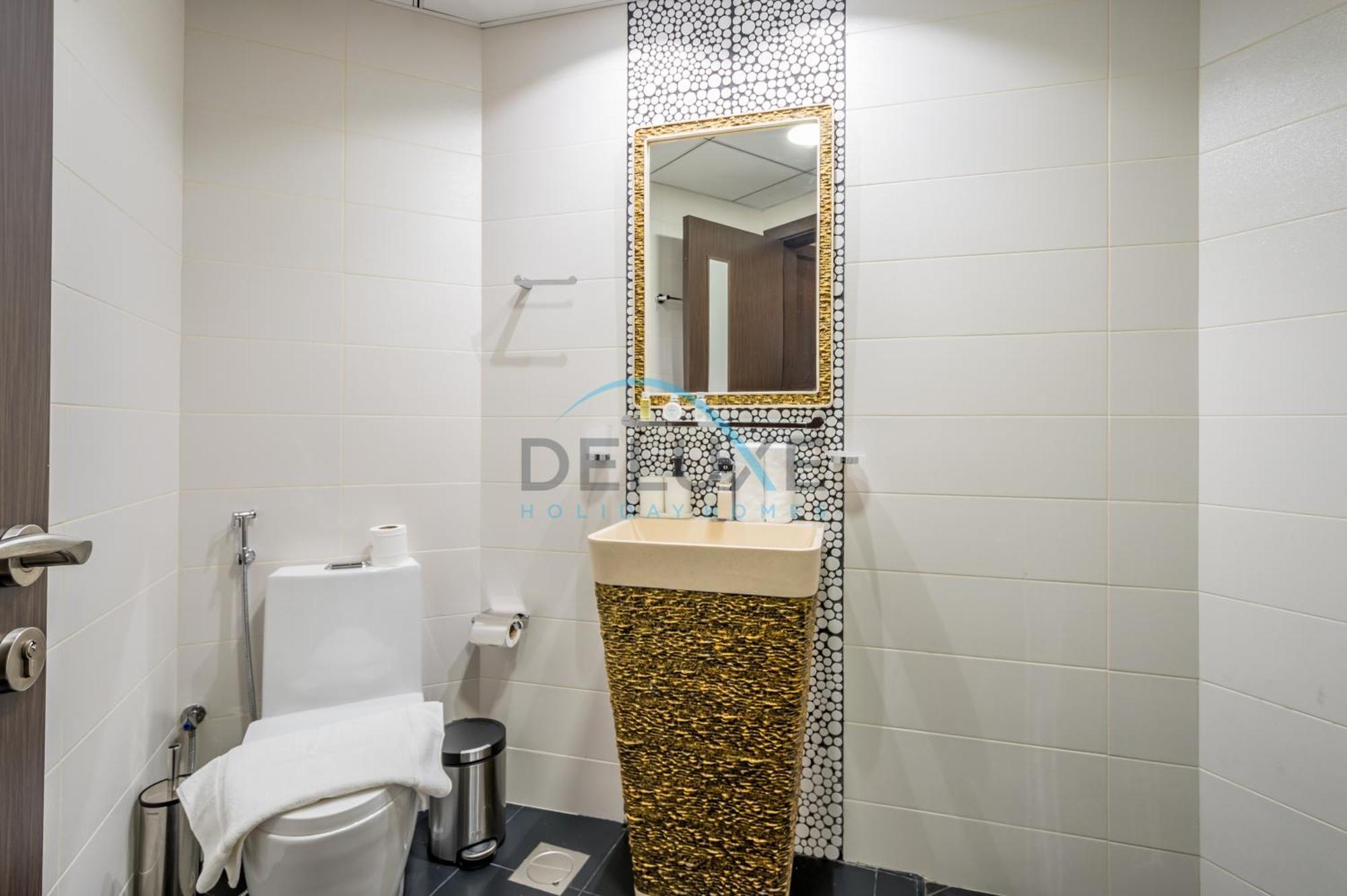 Upscale 3br In Bayz Tower, Business Bay By Deluxe Homes *
