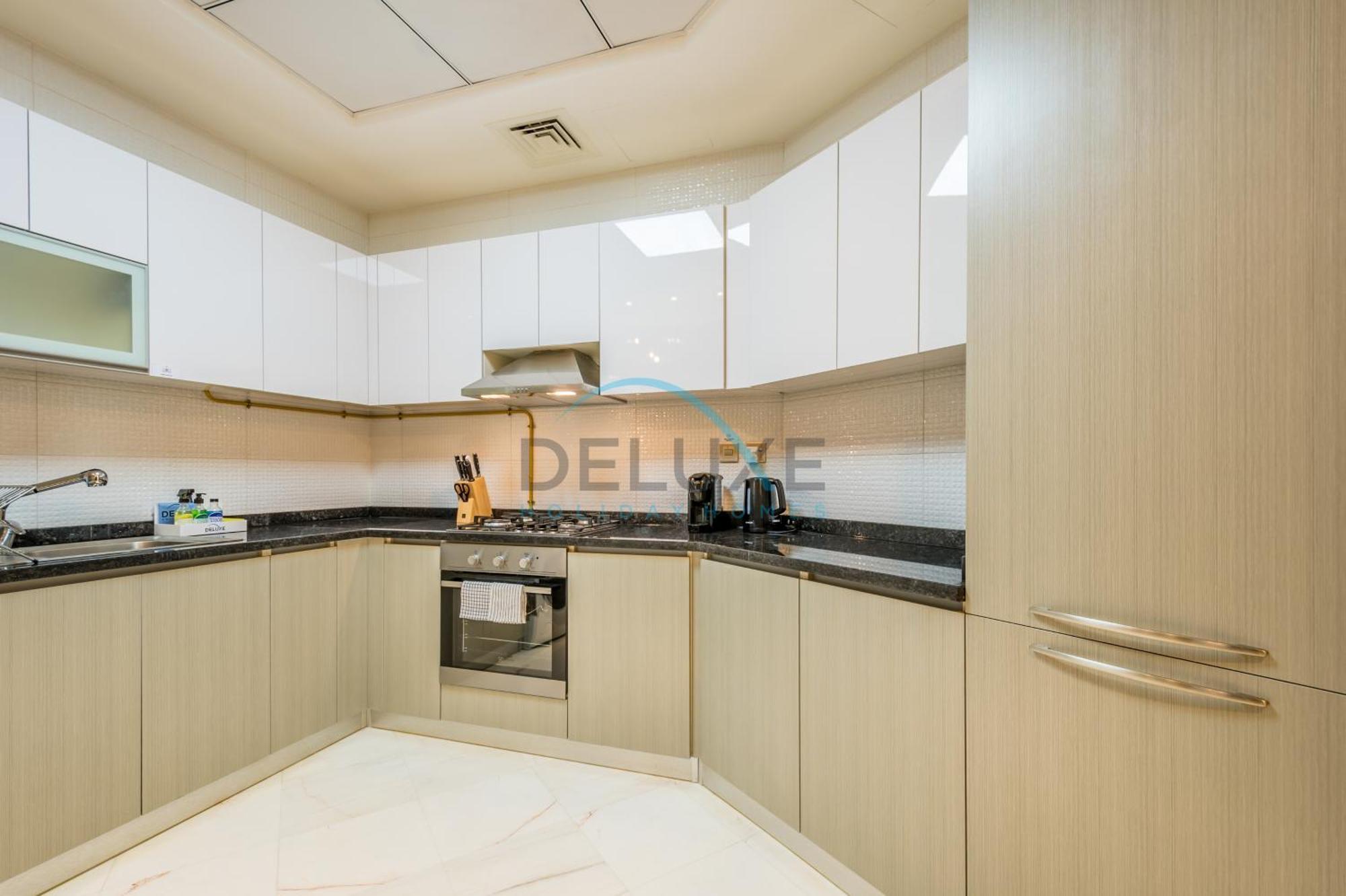 Apartment Upscale 3br In Bayz Tower, Business Bay By Deluxe Homes Dubai